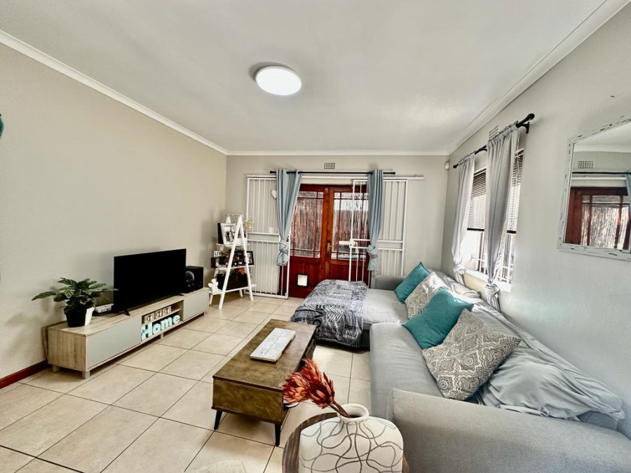 2 Bedroom Property for Sale in Brackenfell South Western Cape